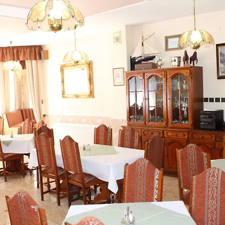 ケンタール 3* シオーフォク