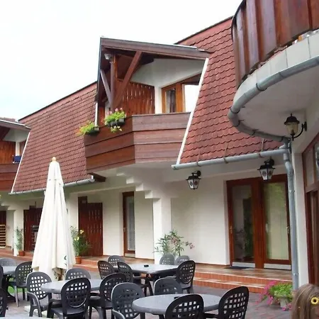 ケンタール ホテル 3*