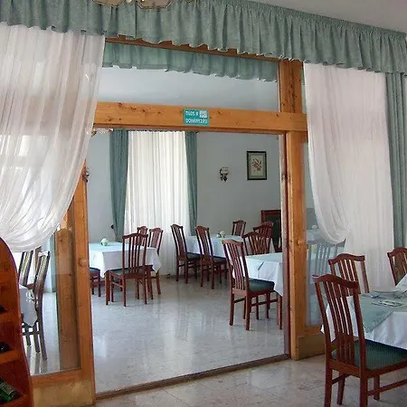 ケンタール 3* シオーフォク