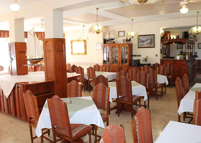 Kentaur מלון שיופוק