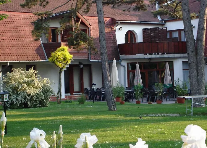 Kentaur מלון שיופוק