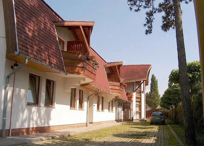 Kentaur מלון שיופוק