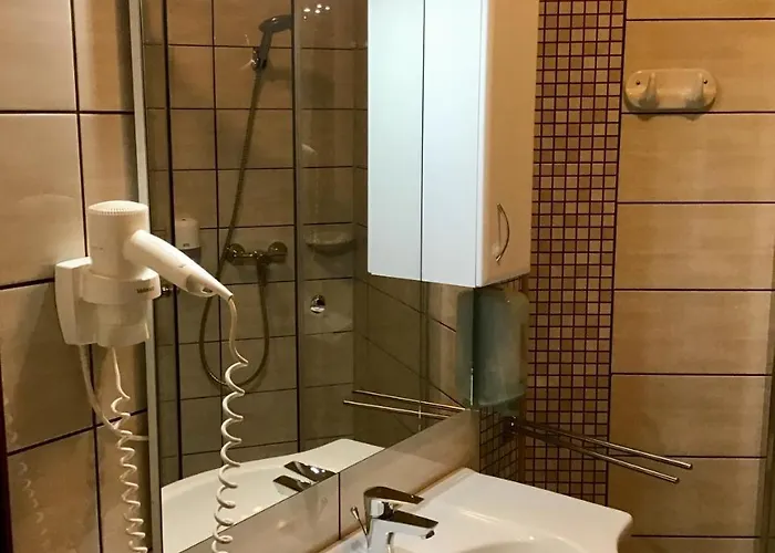 Kentaur 3* שיופוק